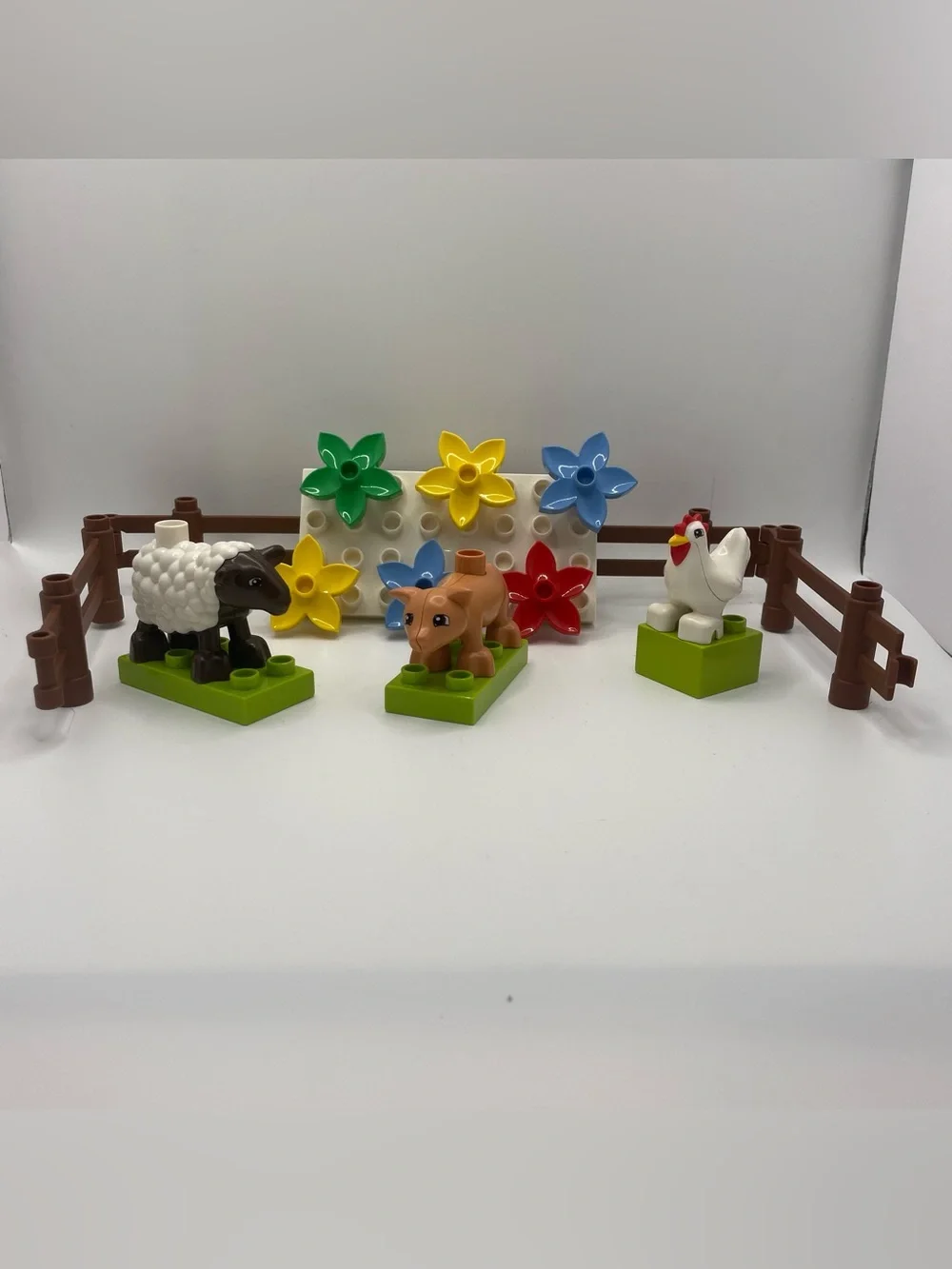 VTG Lego Duplo Farm Animals Figures Chicken Sheep Pig Fence Flowers Retro